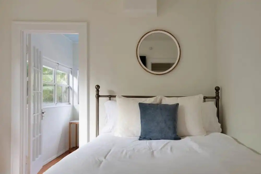 The Hyde Out by Brightwild Quiet Hyde Park Home