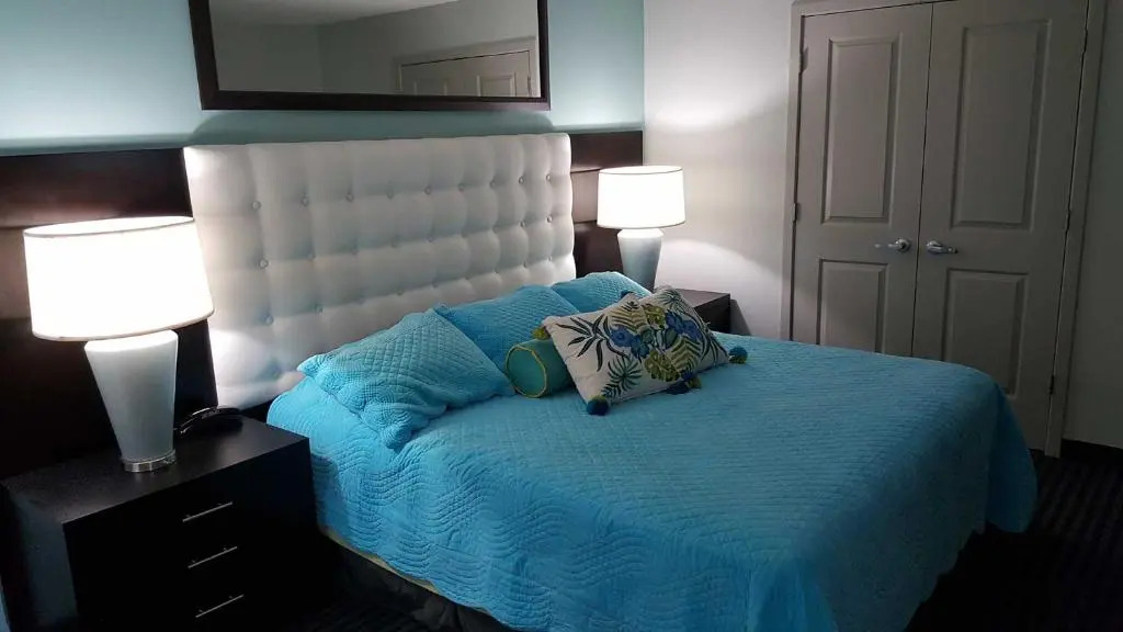 15th Floor Ocean Front