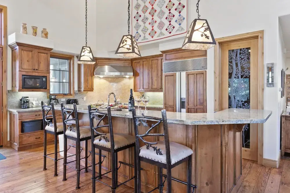 Bellemont Home at Deer Valley Resort - 6 Bedroom Home with Hot Tub #8 6 Home