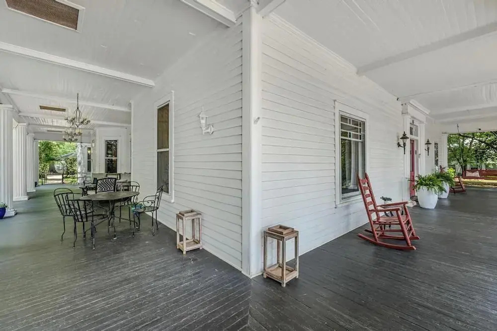 Veranda Historic Inn