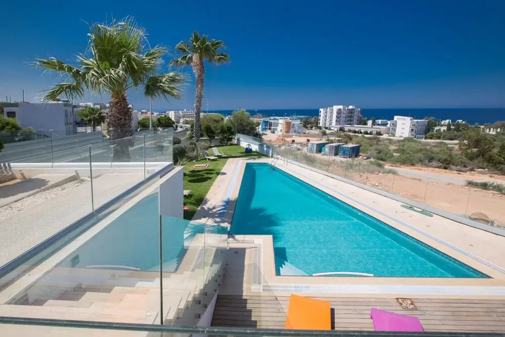 Villa Greko 605 Platinum
