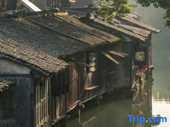 Wuzhen Xianglibaren Homestay (Wuzhen Xizha South Gate)