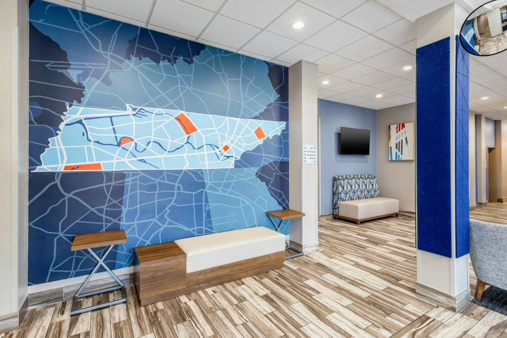 Holiday Inn Express & Suites Memphis Arpt Elvis Presley Blv by IHG