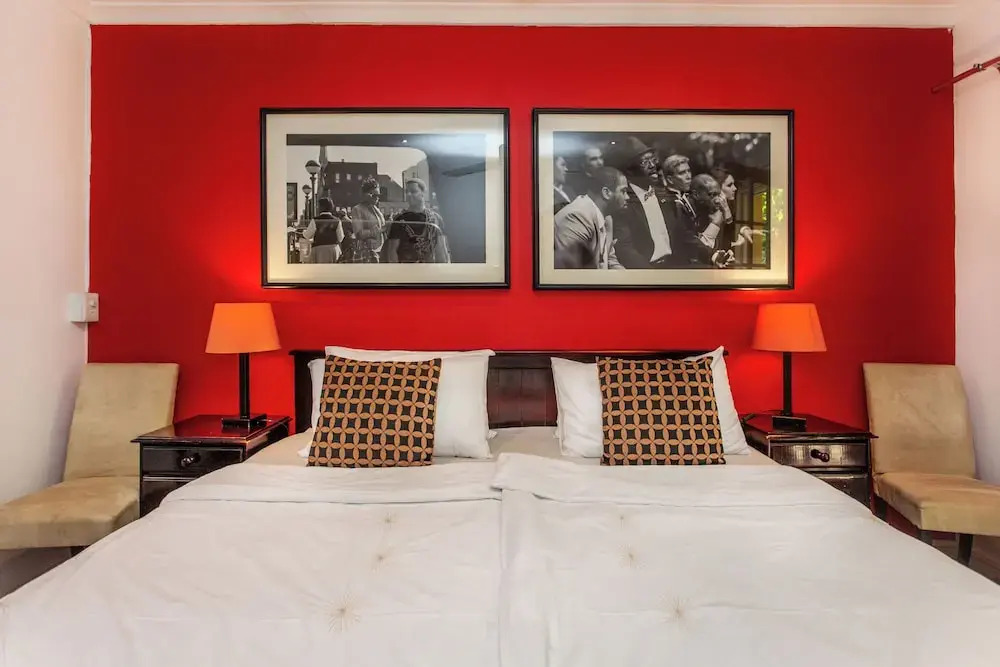 Toms Guest House