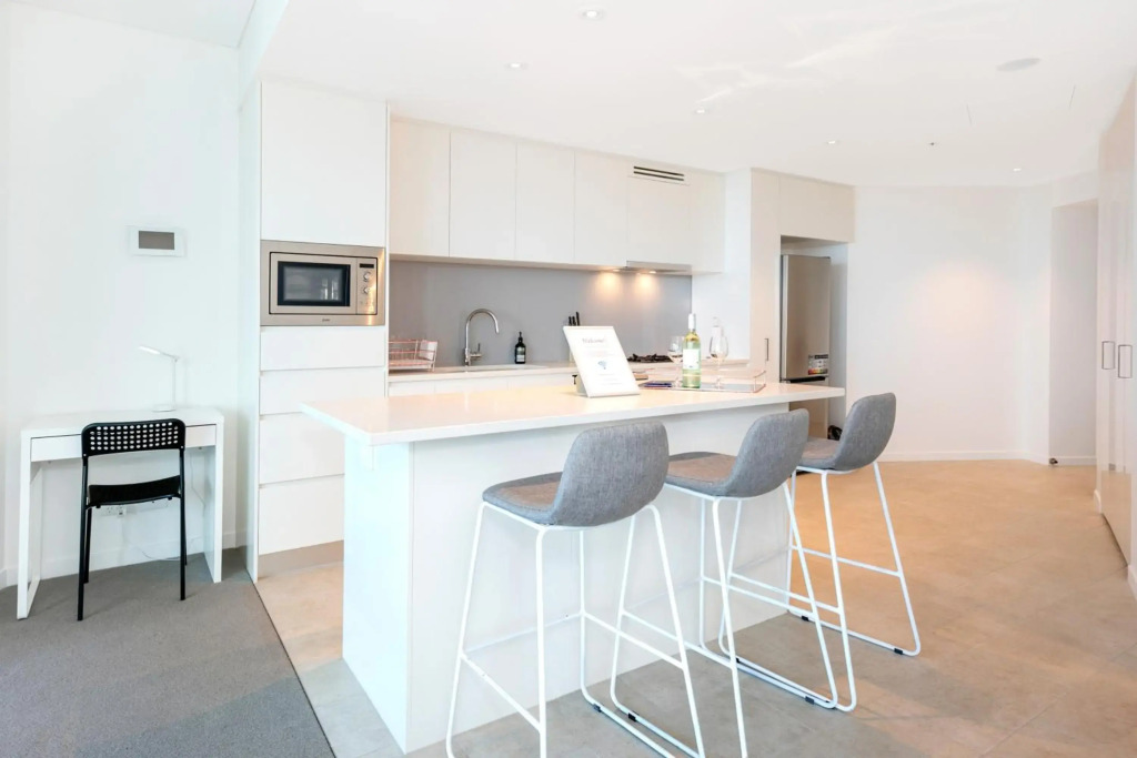Lvl 59 Skytower Amazing Views CBD Wifi Carpark by Stylish Stays