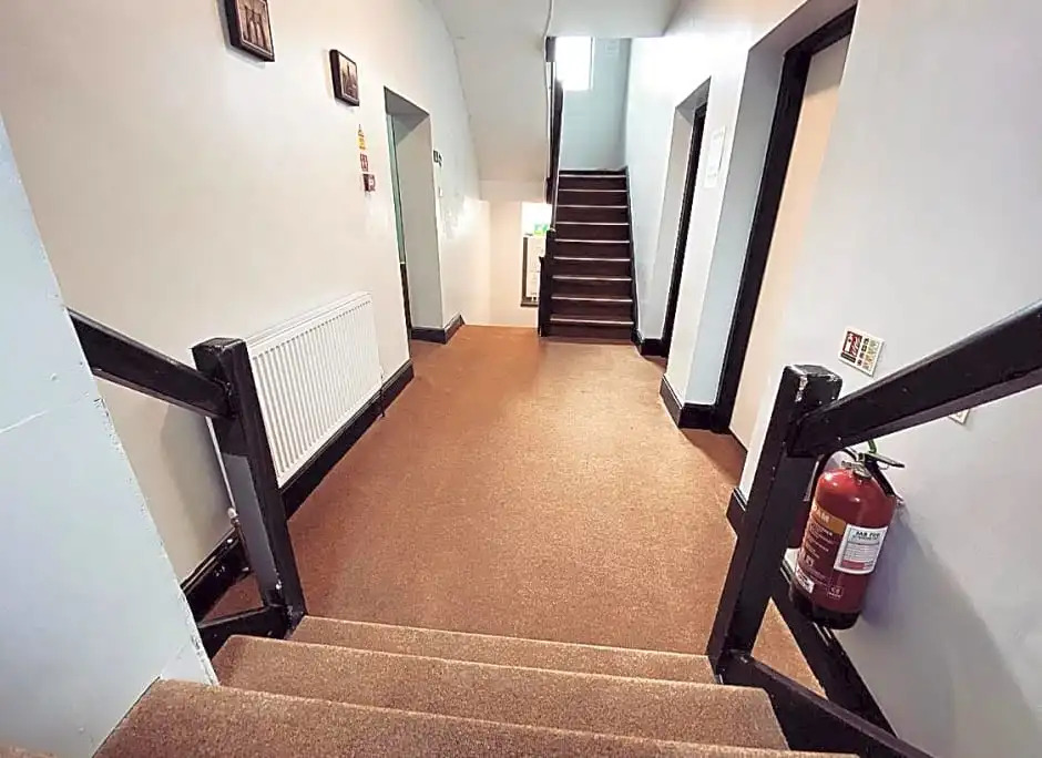 BEST DEAL - Kings Hotel