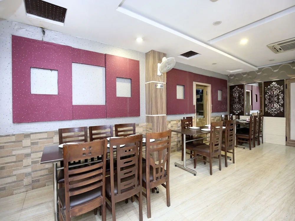 OYO 3025 Hotel Amaze