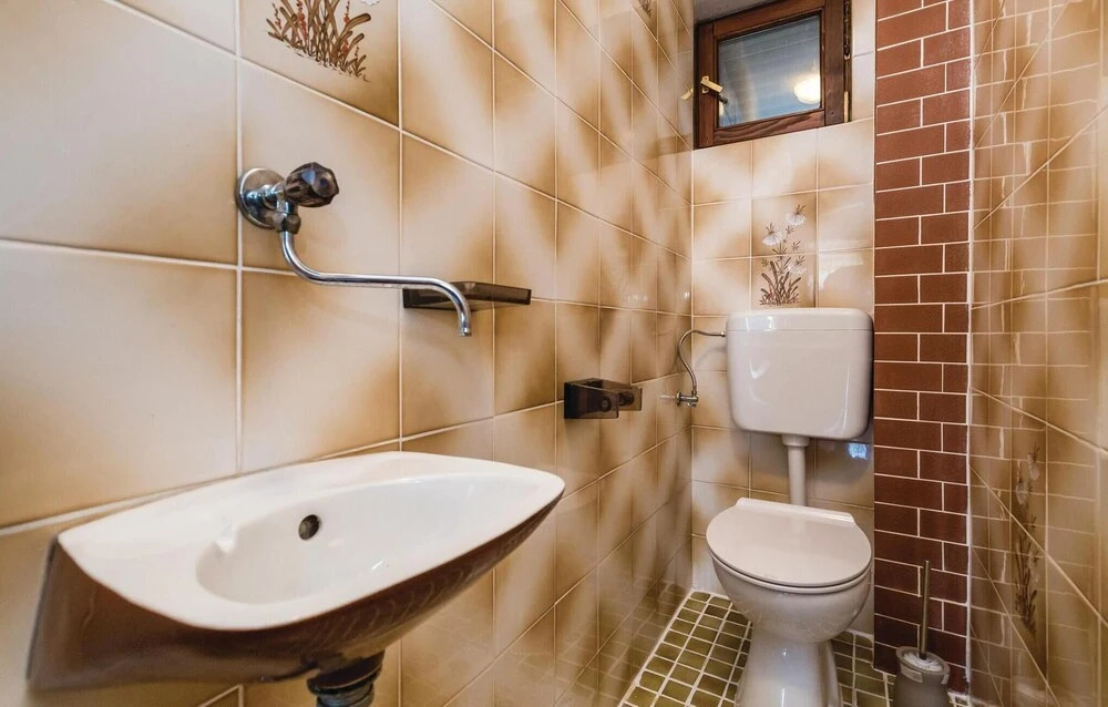 Awesome Home in Rubesi With Wifi and 2 Bedrooms