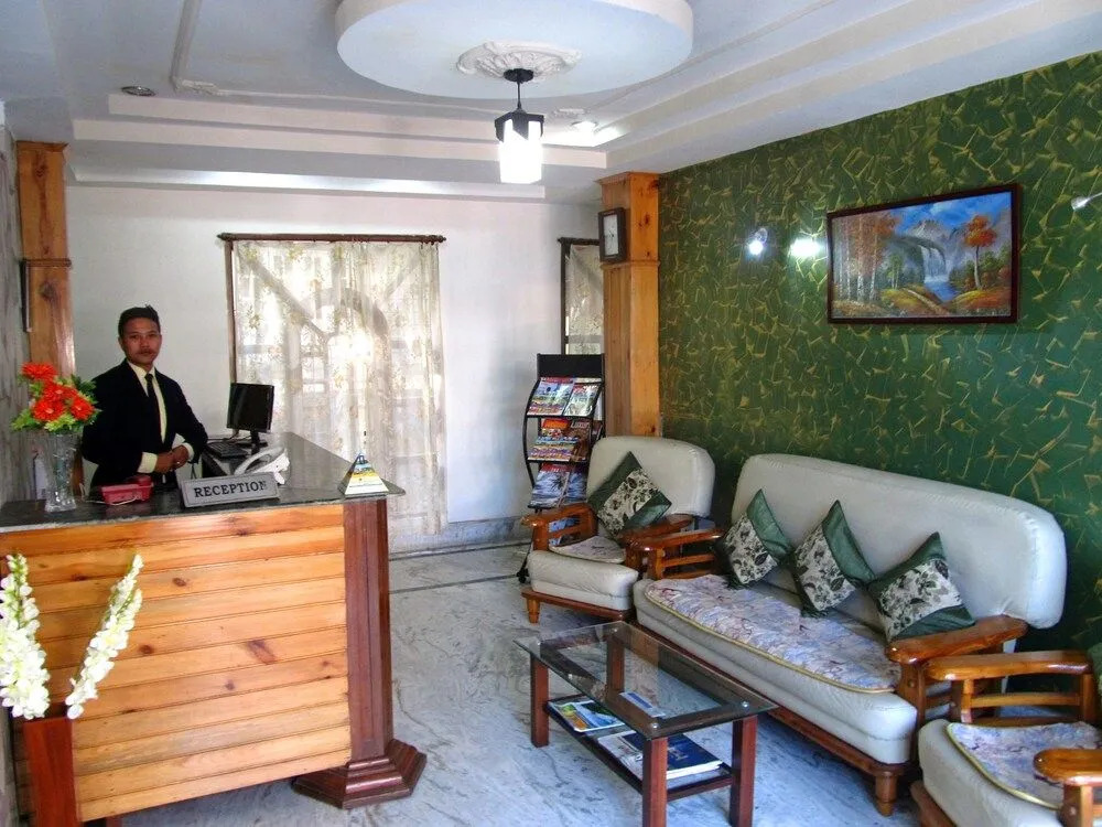 Hotel Alpine Crest