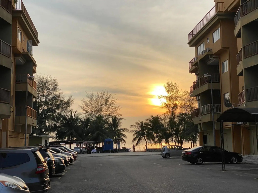 Buluh Inn @ Gold Coast Morib