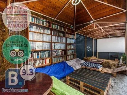Dvizh Hostel ELI SPALI