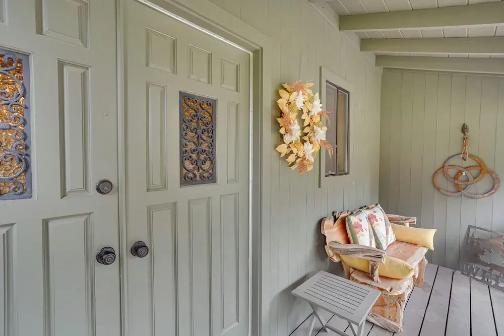 Sunriver Resort Home: Near Skiing, Town & Trails