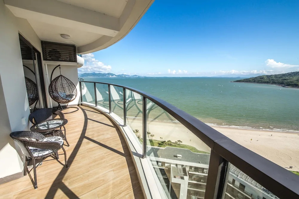 Hulusea Hotel Resort