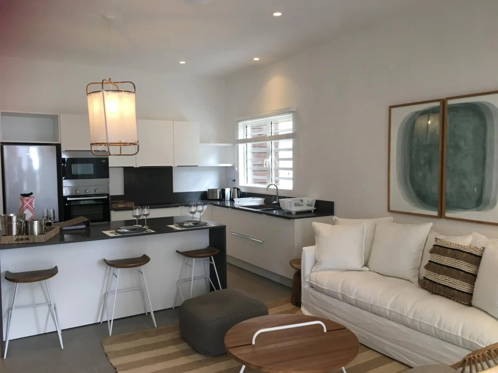 OBiches Beachfront Apartment Trou-aux-Biches