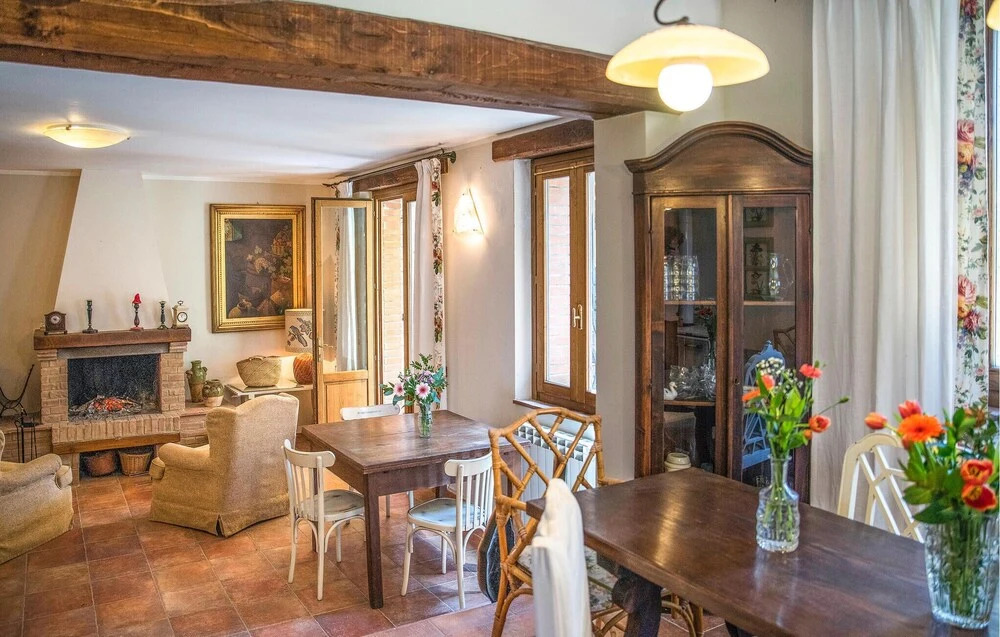 Stunning Home in Massa Marittima With Wifi and 6 Bedrooms