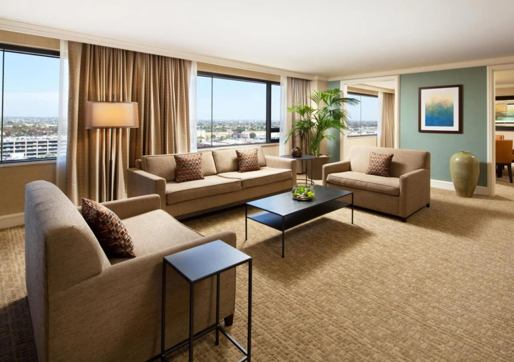 The Westin Los Angeles Airport