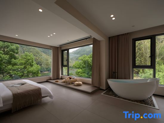 Misty Yunshan Villa · Private Hot Spring & Creek Inn (Anji Canyon Rafting)