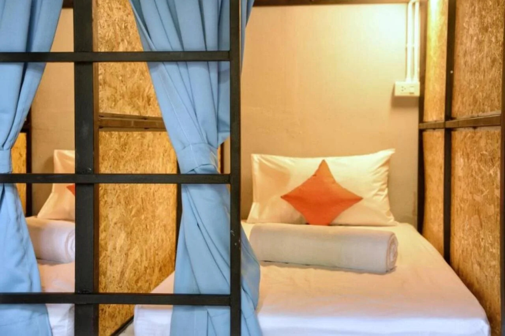 Sleepy Station Hostel