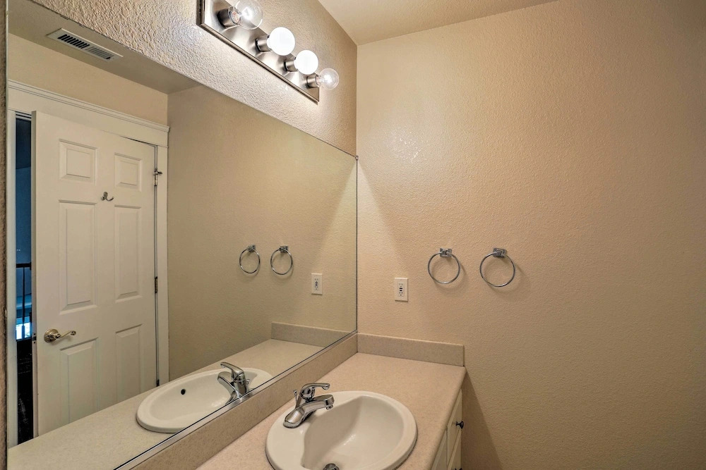 Spacious Downtown Chico Home ~ Half Mile to Csu!