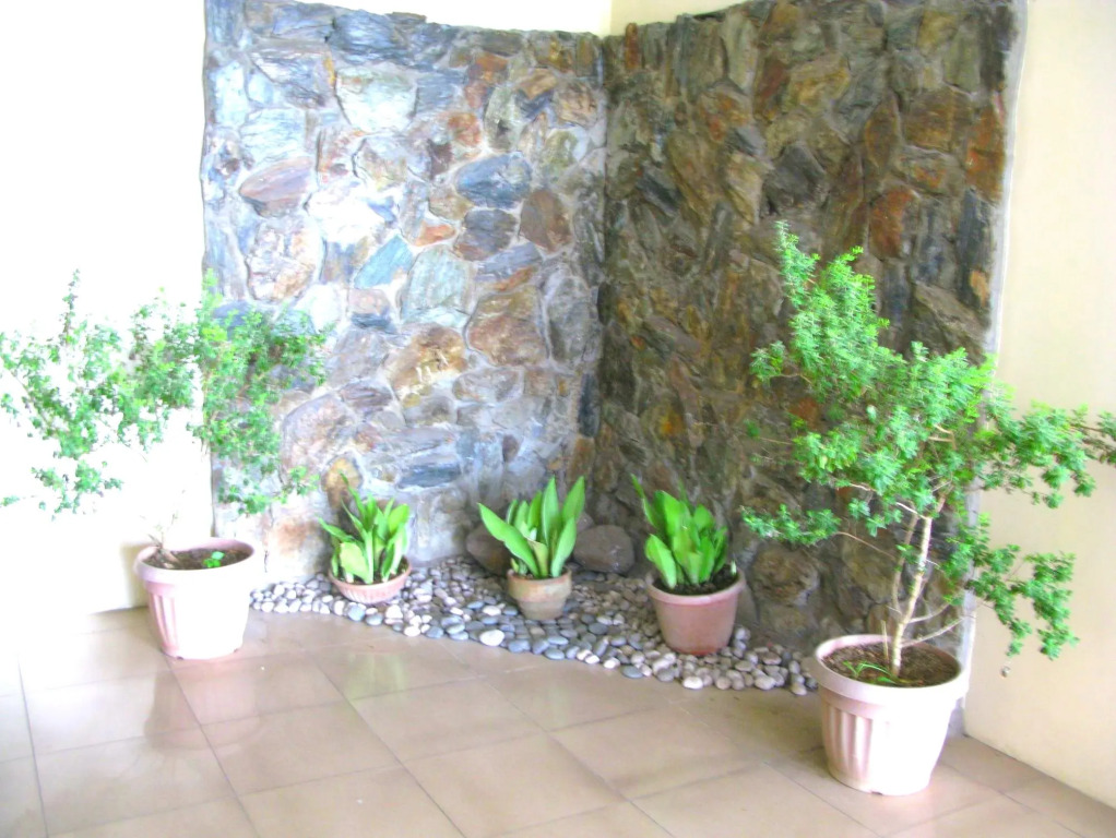 RedDoorz Plus at Hotel Esse