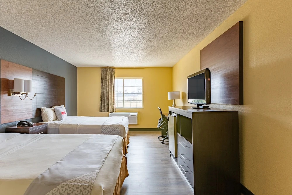 Rodeway Inn and Suites Airport Tulsa