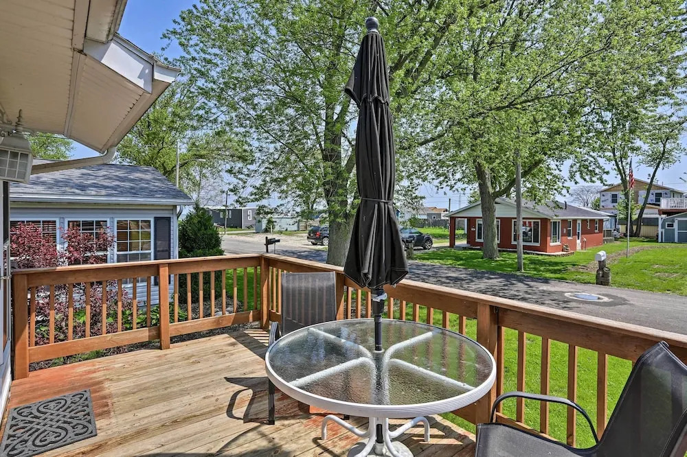 Home w/ Lake-view Deck by Camp Perry & Magee Marsh