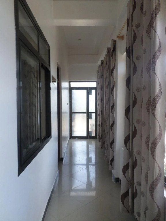 Flamingo Garden Inn & Hotel