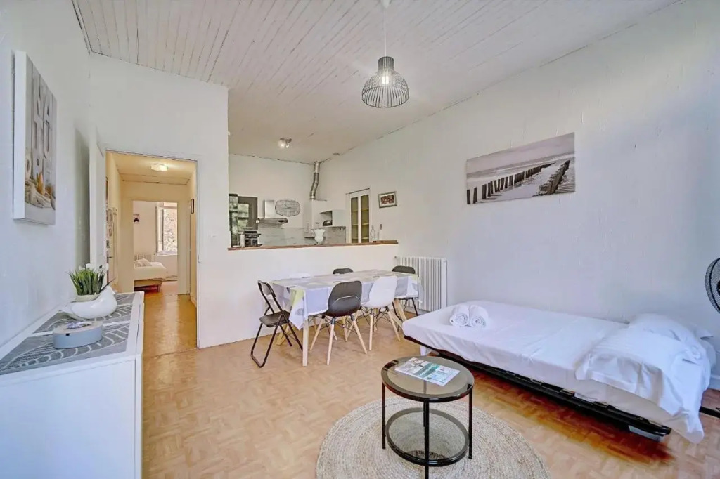 IMMOGROOM - Fully renovated - 6 min from the beach - AC