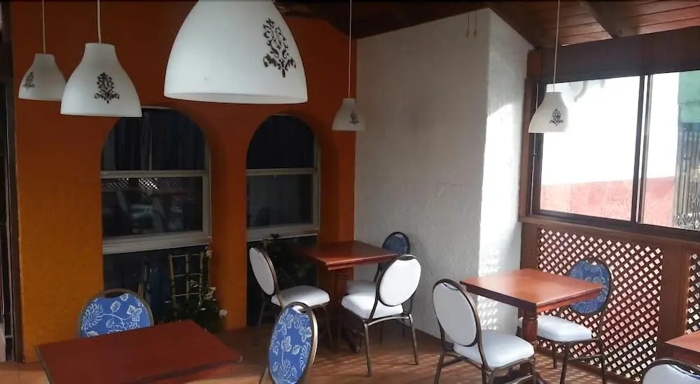 Hostal Plaza Yu