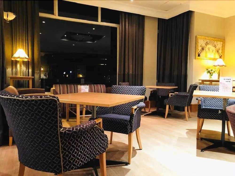 Expanse Hotel