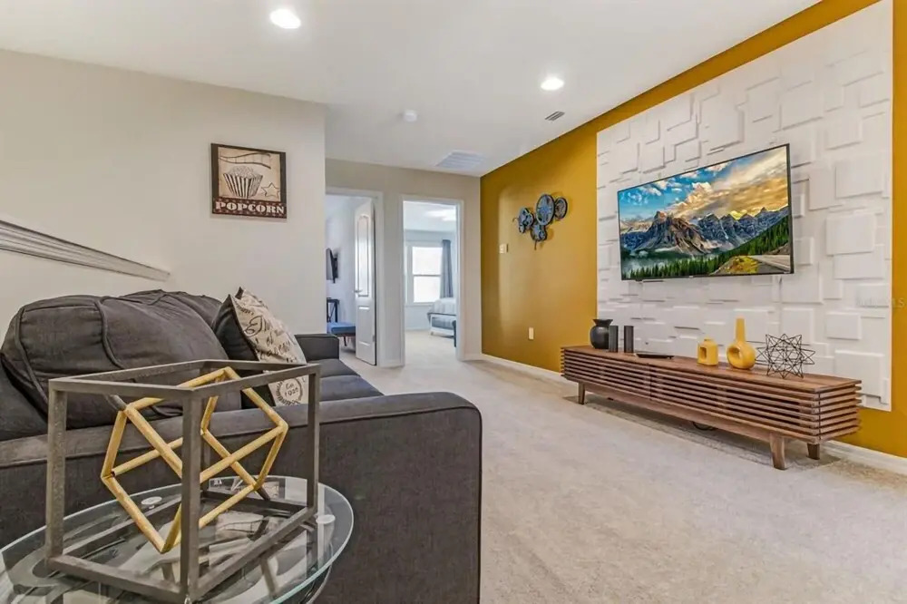 2442 Amazing Townhome for Your Vacation Close to Disney