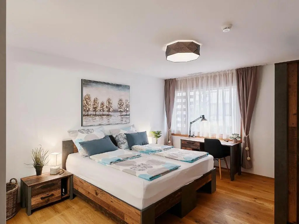 Luxus Neubau 5 min zu Talstation & Caumasee
