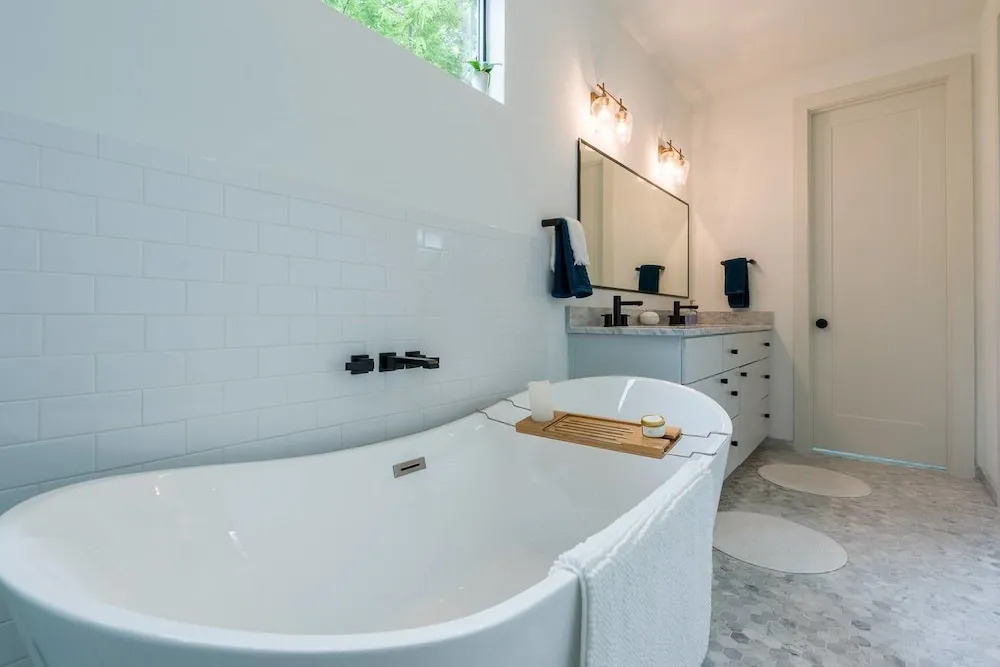 Brand NEW Austin Abode 2 bd 2.5 ba!