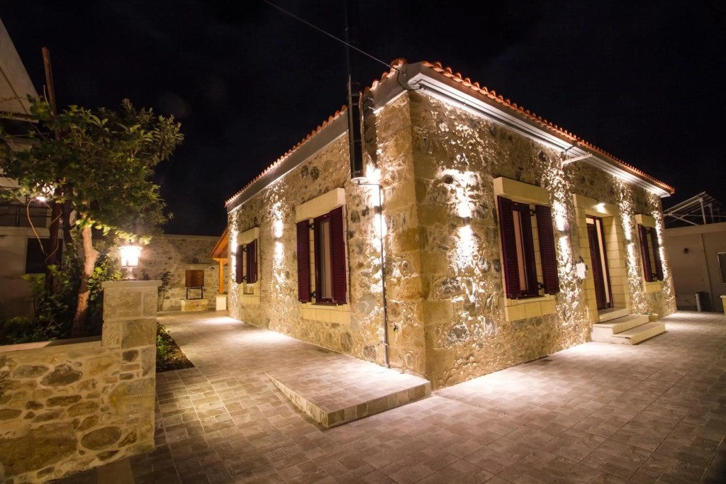PRIVATE Sapphiros Villa