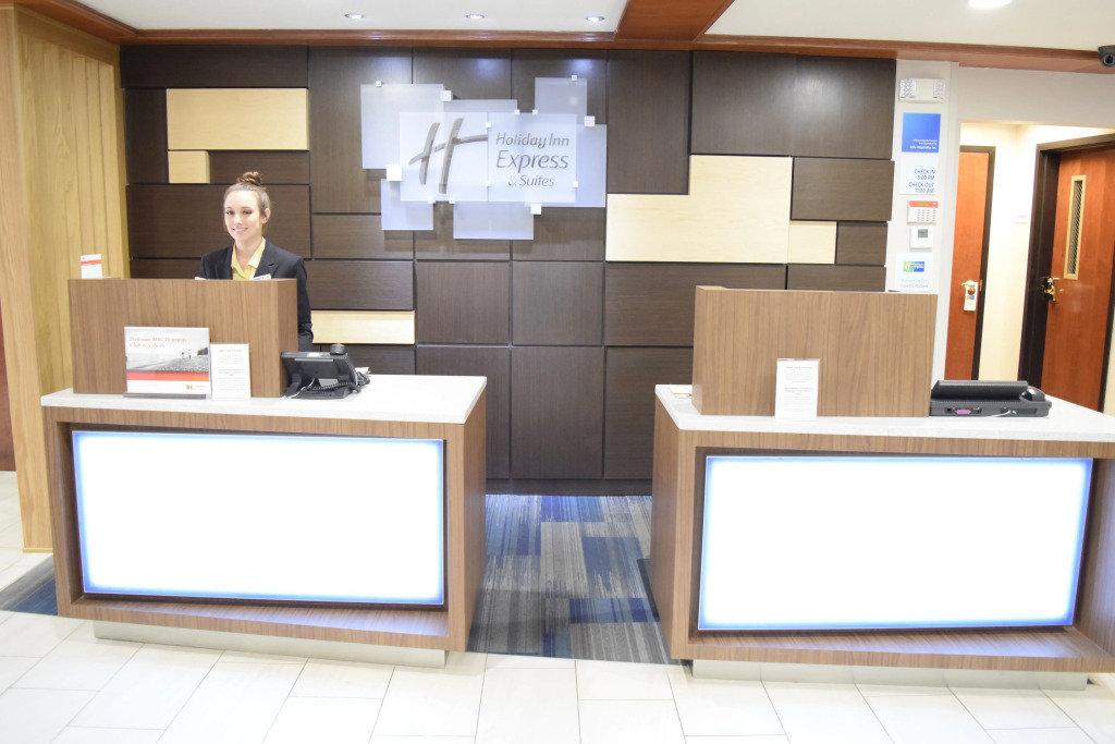 Holiday Inn Express & Suites Pensacola West I-10 by IHG