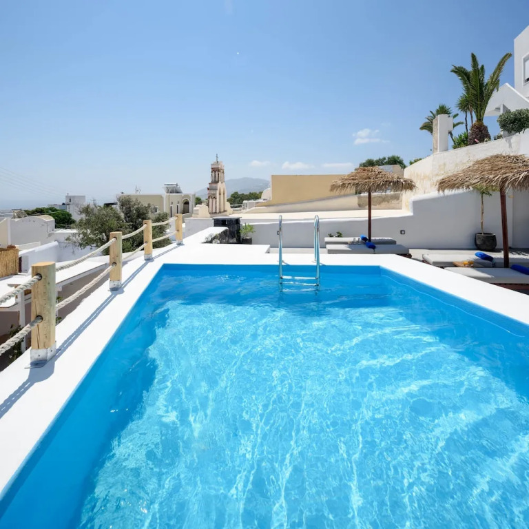 White Dream Suites
