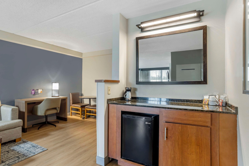 The IAH Houston Hotel