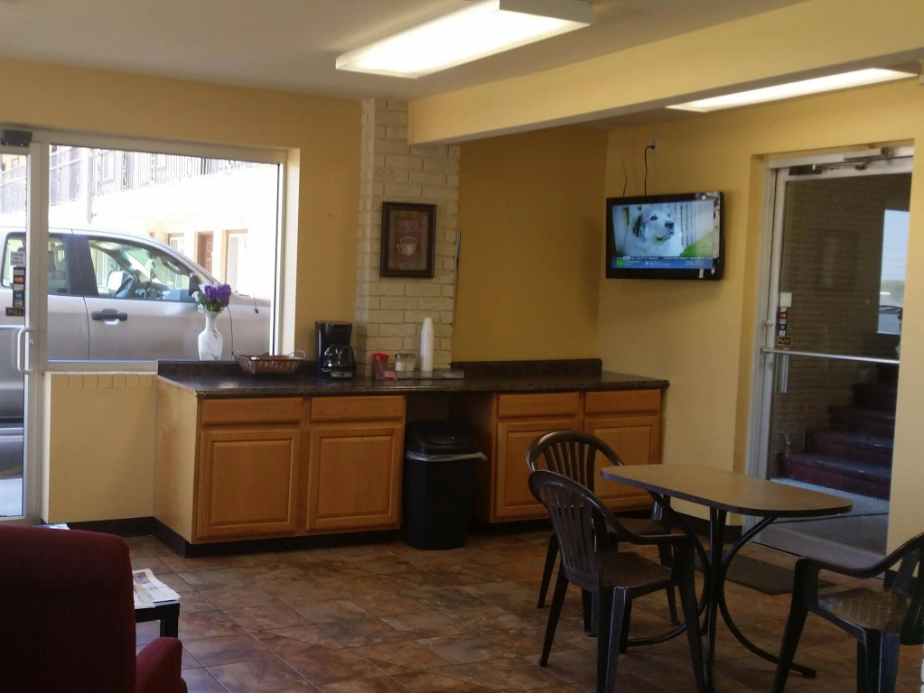 Regal Inn Coffeyville KS US 169