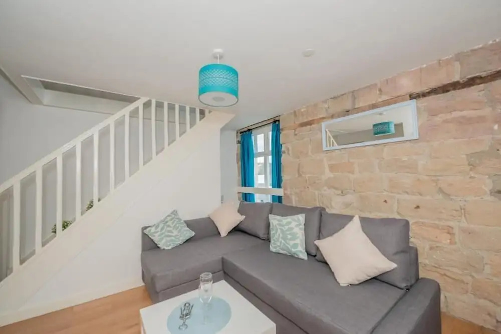 Kirkstall Bridge Apartments - 22