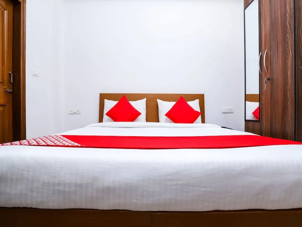 OYO Flagship 16840 Sky Height Residency