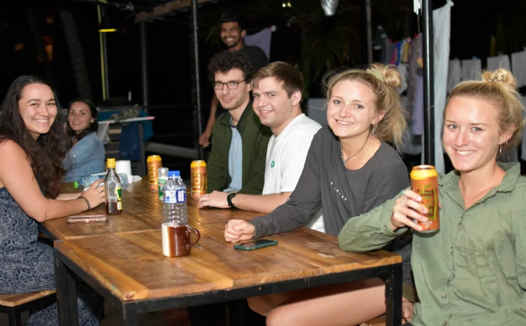 Jay's Bunks-Kandy Hostel - Adults Only