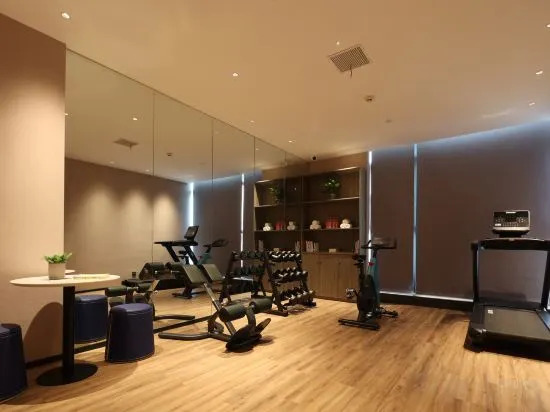 IS Chang E-sport Hotel (Wuyi Square IFS International Financial Center)