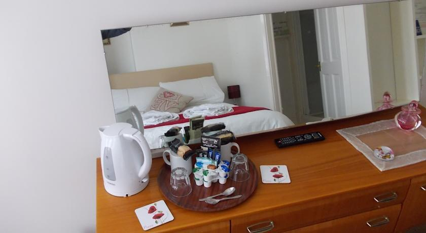 Con Amore Guest House