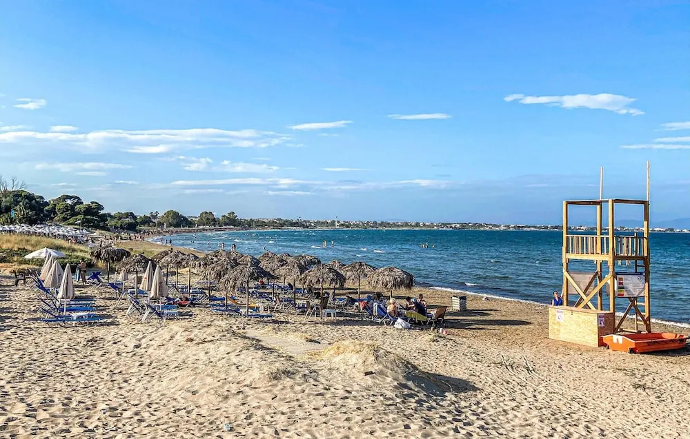 Stunning Home in Attika With Wifi and 3 Bedrooms