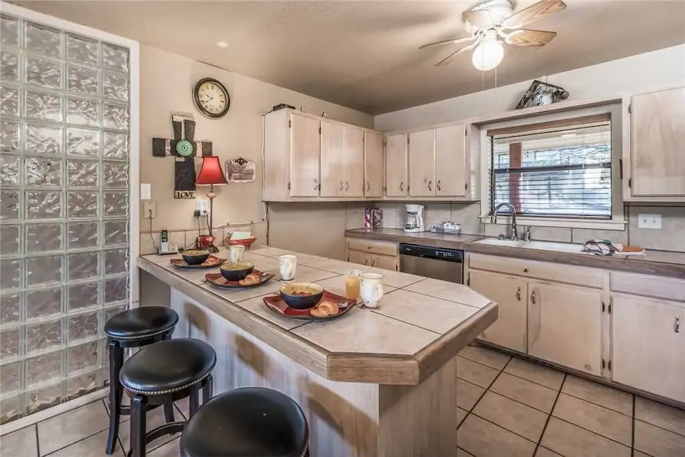 Bogie - Five Bedroom Cabin with Hot Tub