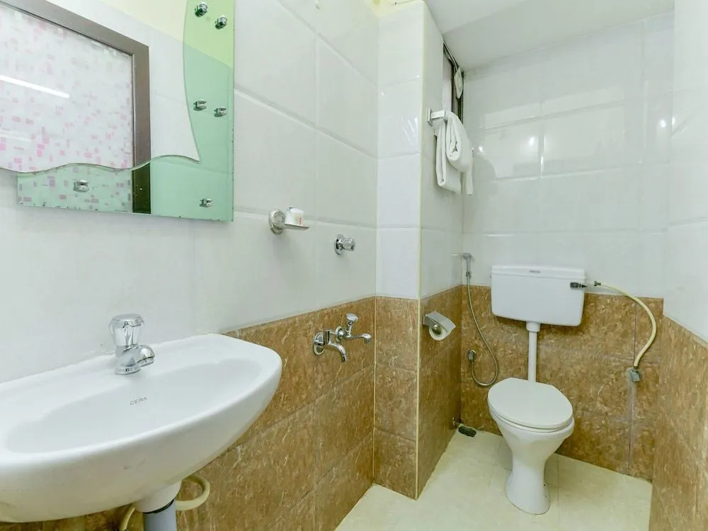 OYO 8214 Malabar Plaza Residency 1