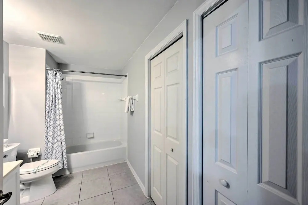 Quiet Lely Resort Condo w/ Pool - 2 Mi to Golf!