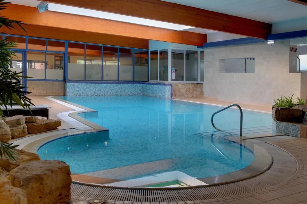 Parkmore Hotel & Leisure Club