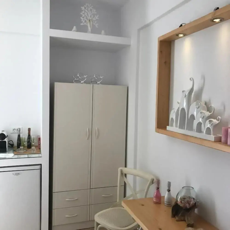 Yanna Asteri Suites