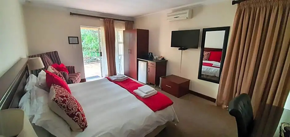 Acacia Lodge